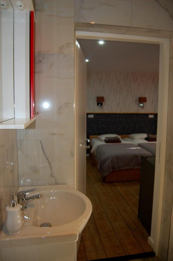 Vila Phoenix Călimăneşti Exterior foto