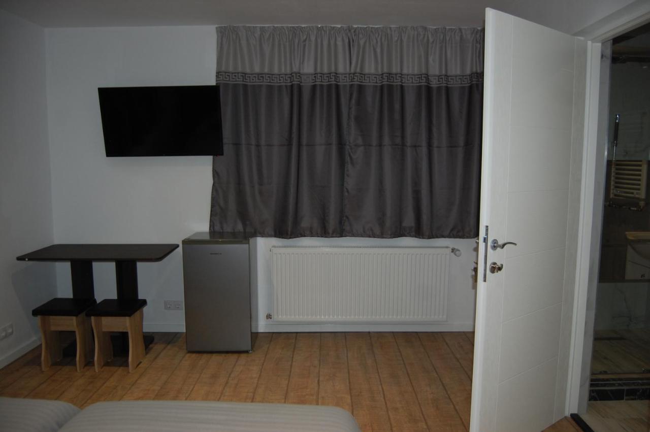 Vila Phoenix Călimăneşti Exterior foto